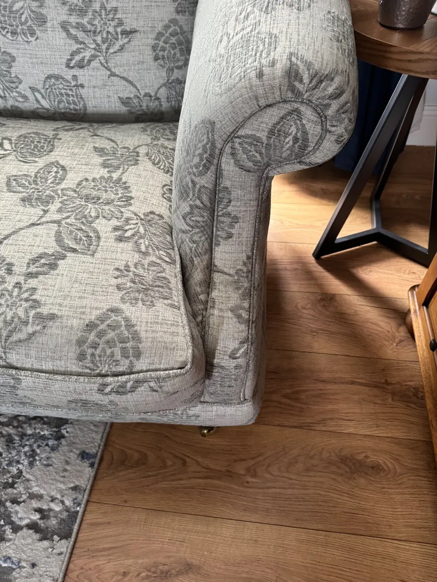 Sofa - Image 4