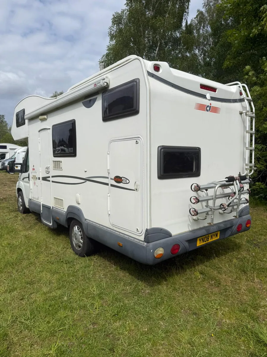 Camper - Image 1