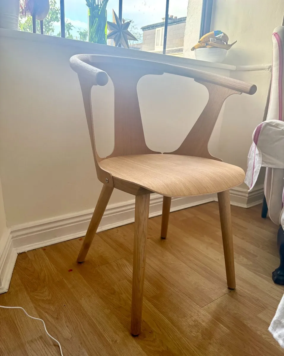 six SK1 dining chairs modern/ scandi/designer - Image 3
