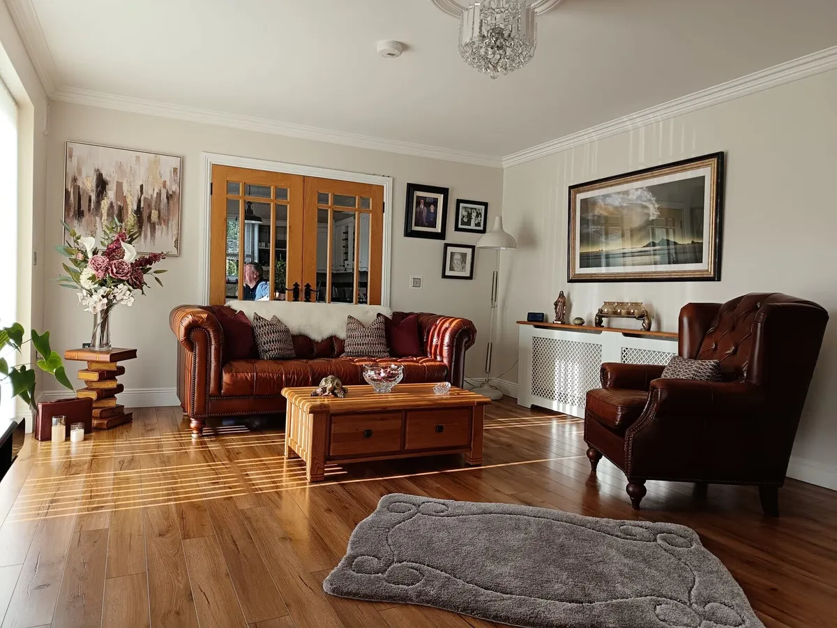 Solid oak doors with bevelled glass - Image 2