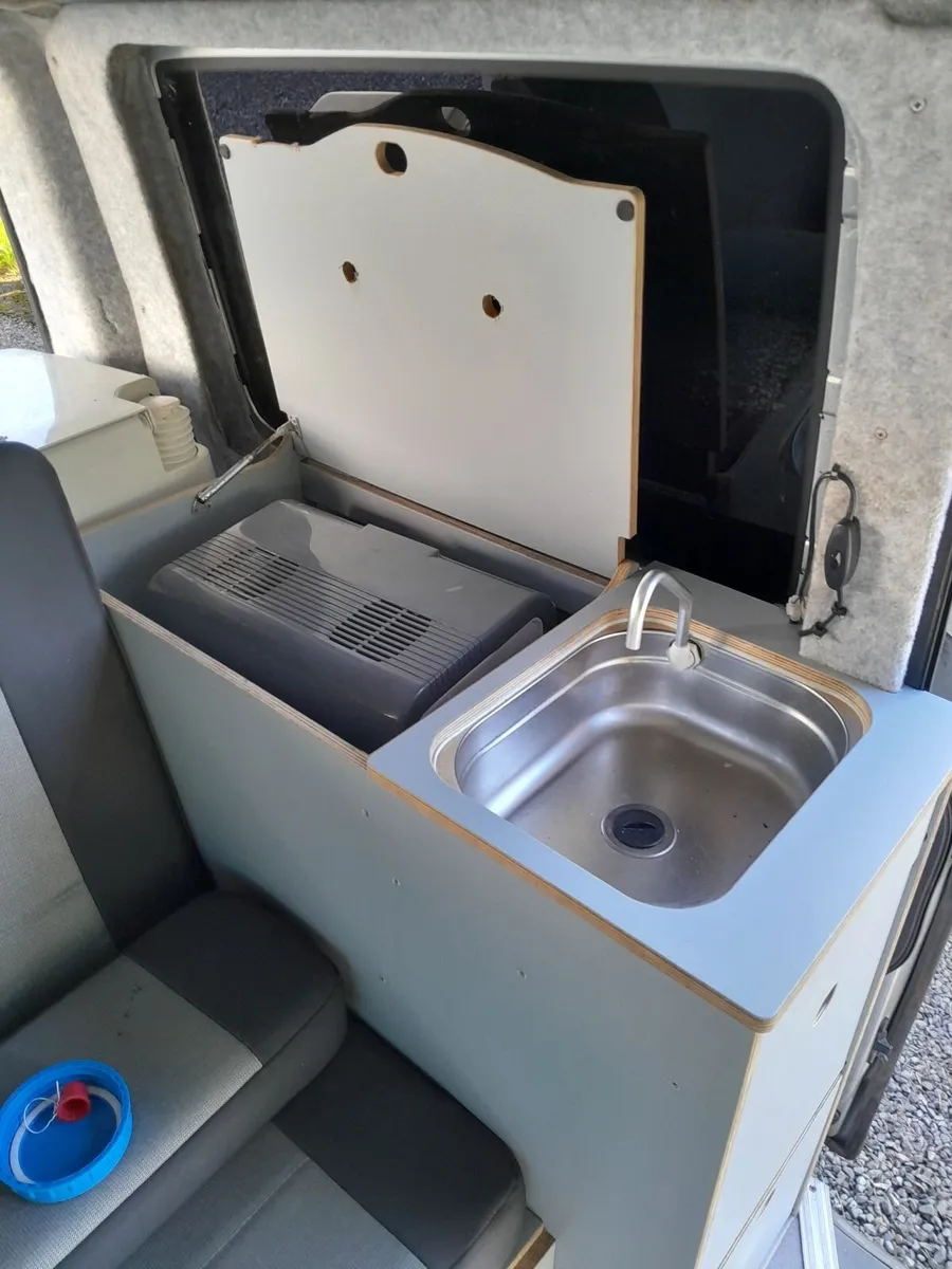 Camper van - Image 3