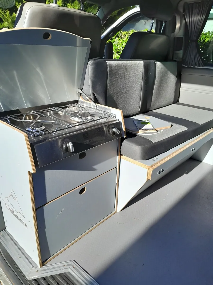 Camper van - Image 4