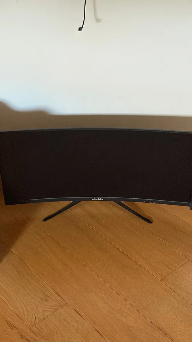 30” Ultrawide Curved Gaming Monitor – 200Hz