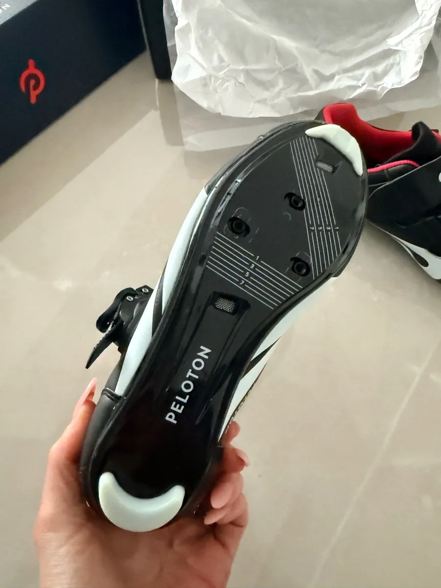 Peloton cycling shoes UK4 - Image 3