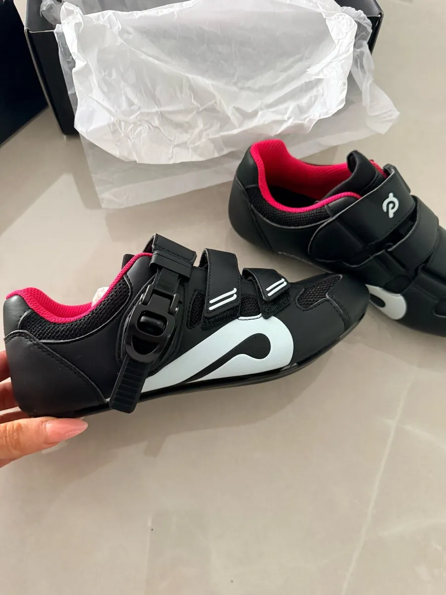 Peloton cycling shoes UK4 - Image 2