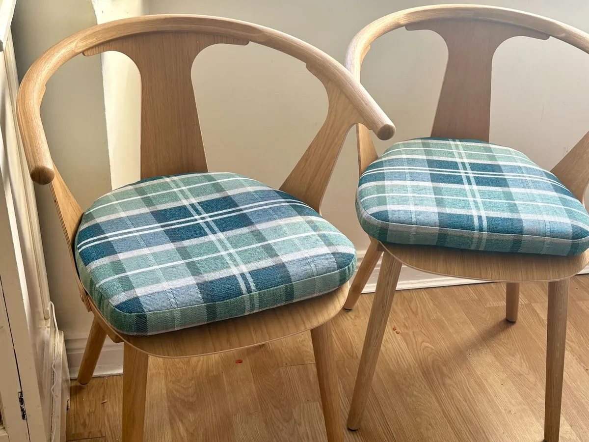 six SK1 dining chairs modern/ scandi/designer - Image 1
