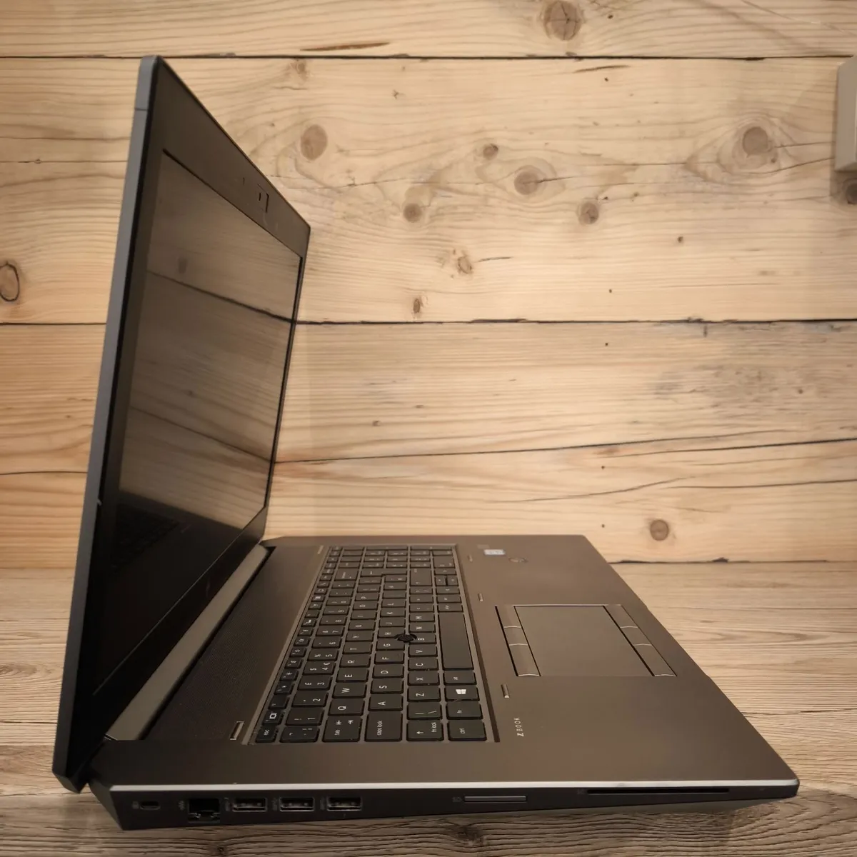 HP ZBook G6/ 17.3" 4K  / Xeon E-2286M/ NVIDIA 6Gb/ - Image 2