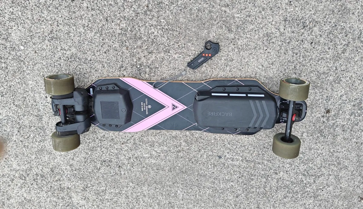 Electric Skateboard - Image 3