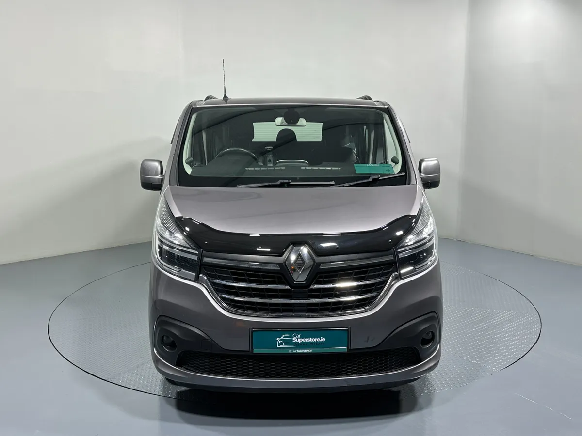 Renault Trafic Sport Crew Cab SWB 170BHP Auto 202 - Image 2
