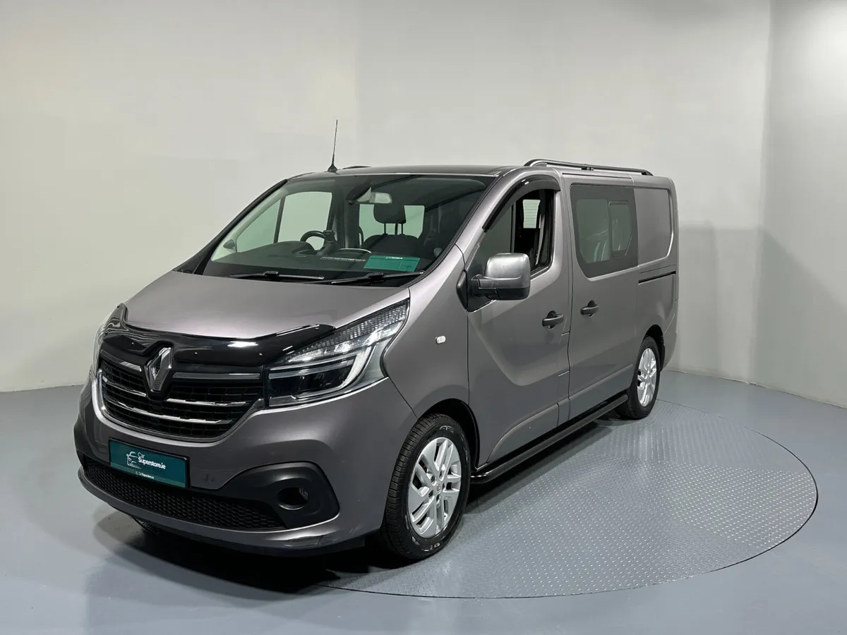 Renault Trafic Sport Crew Cab SWB 170BHP Auto 202 - Image 3
