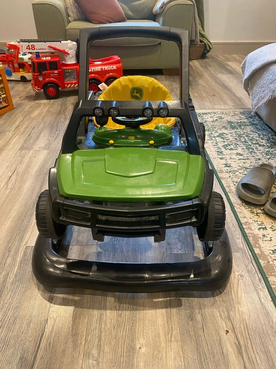 John Deere Walker - Image 1