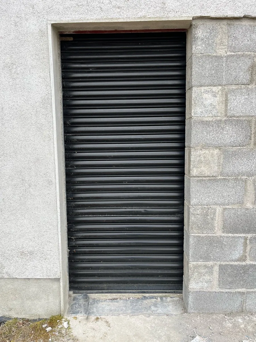 Roller door - Image 3