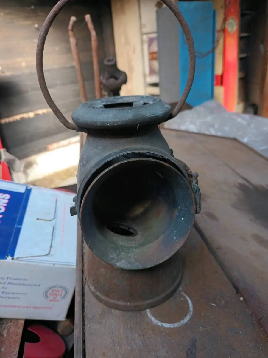 Veteran Car Lamp - Image 1