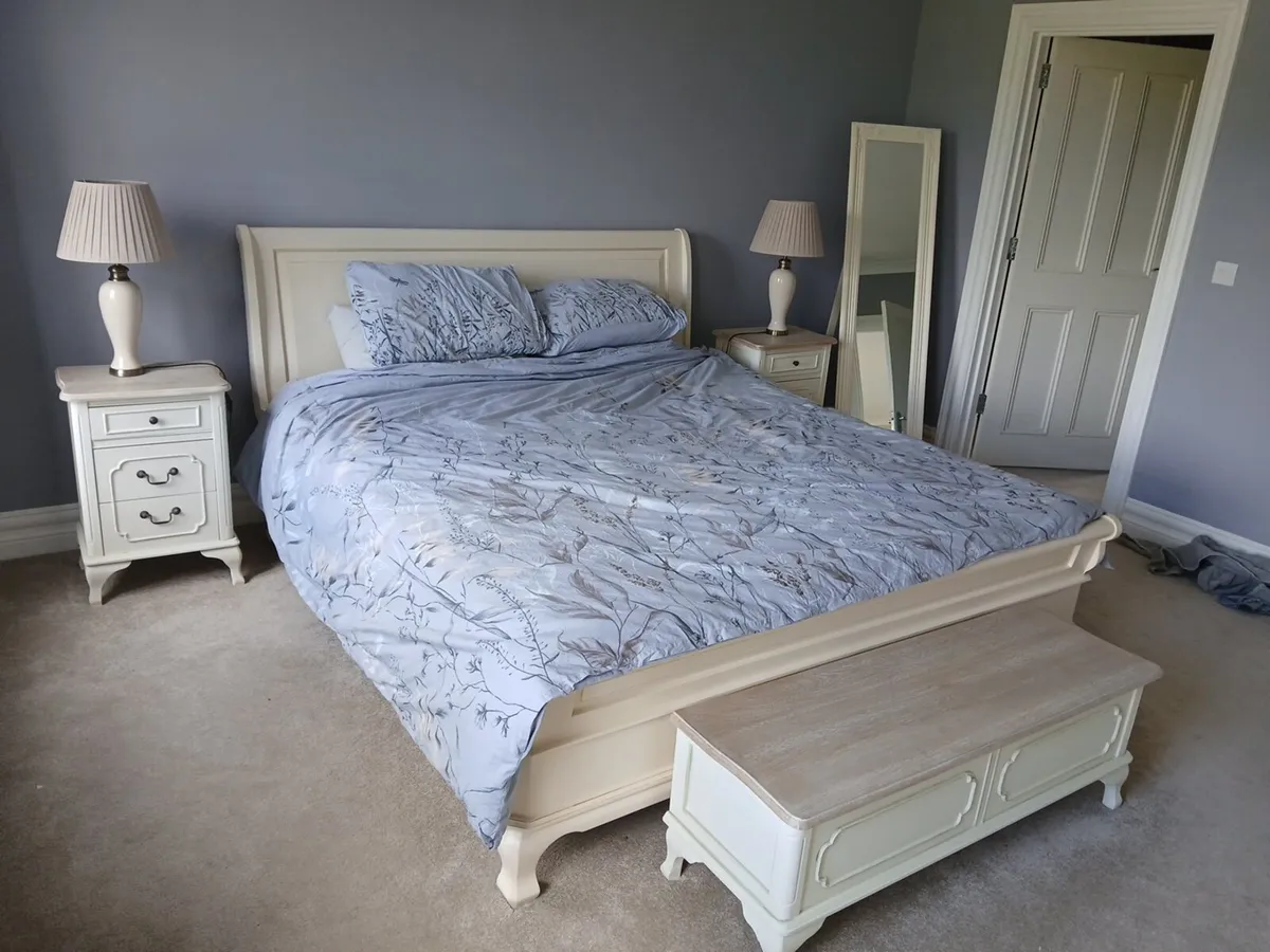 Furniture - Image 4