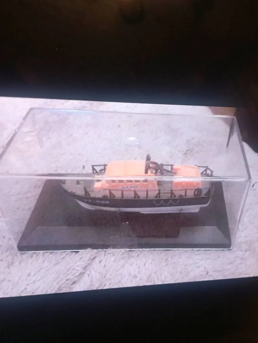 LlEDO APPX 10cm RNII LIFT BOAT - Image 3