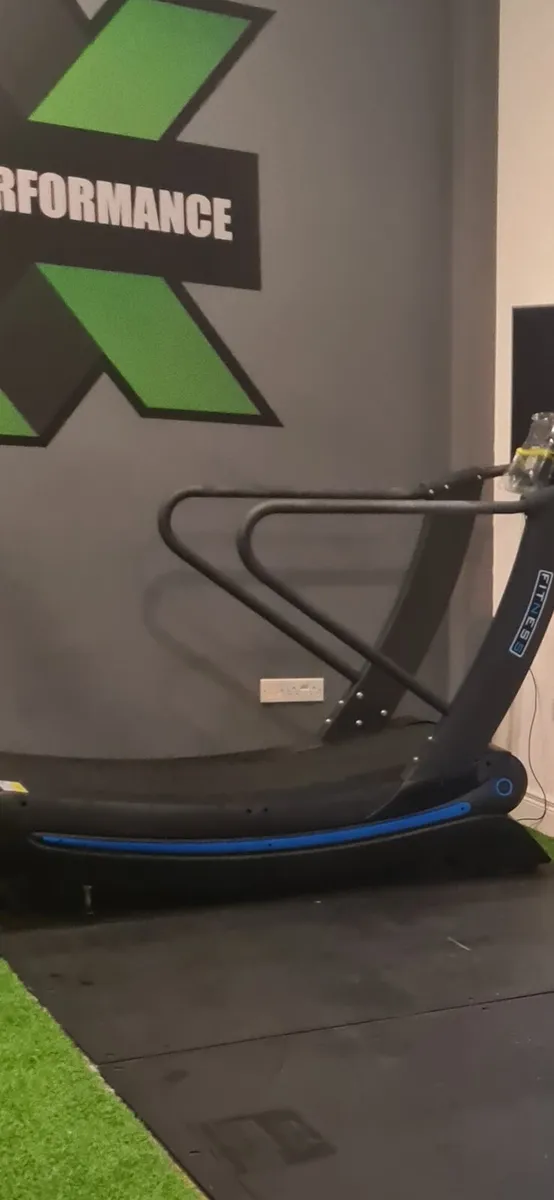 Curved treadmill - Image 2