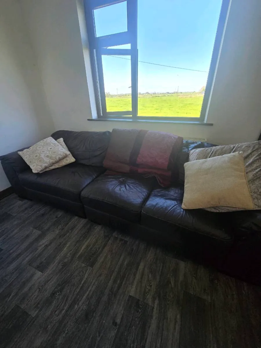 Free Sofa - Image 2