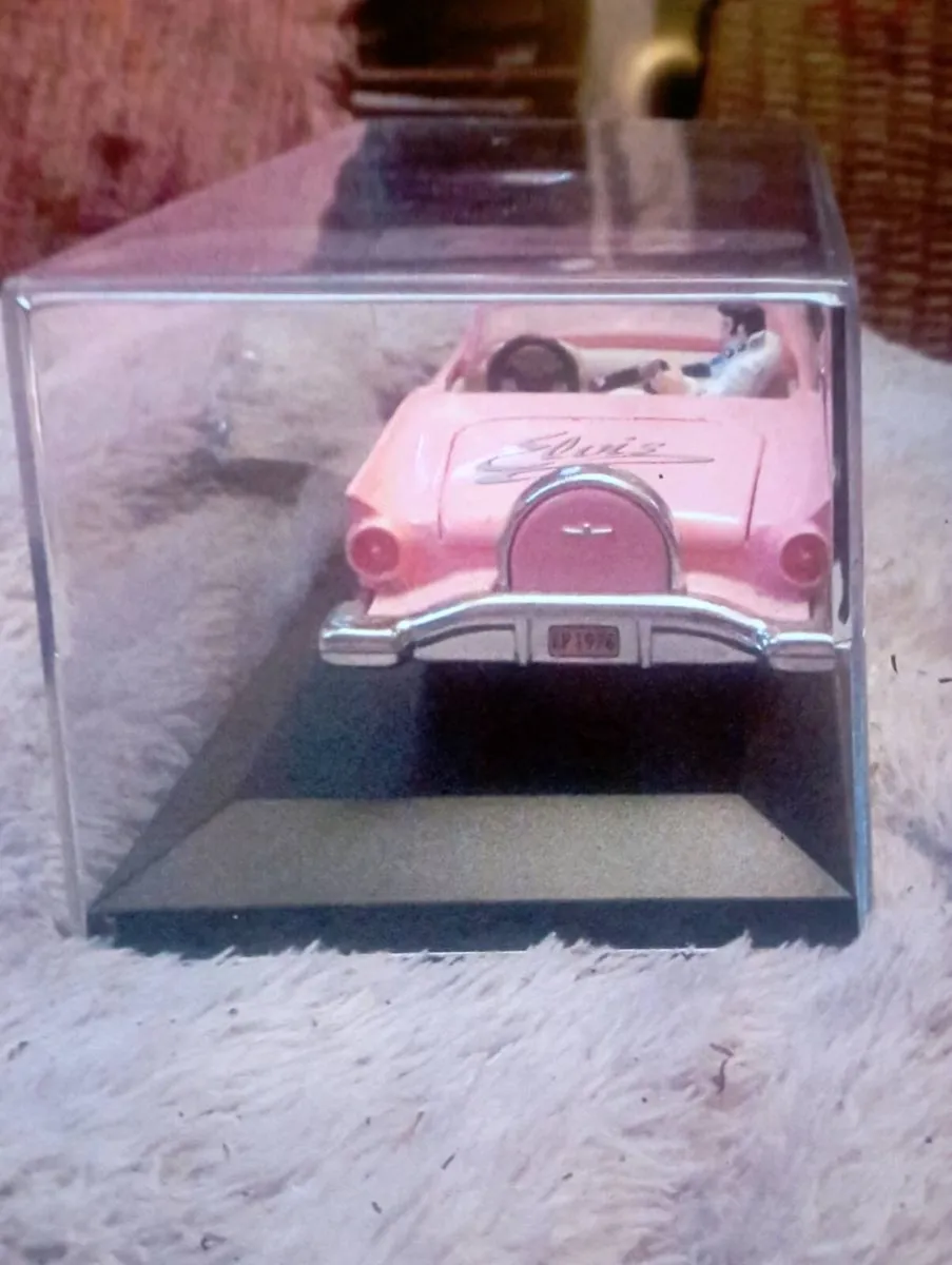 CORGI 1-43 SCALE DIE-CAST ELVIS FORD THUNDERBIRD - Image 4