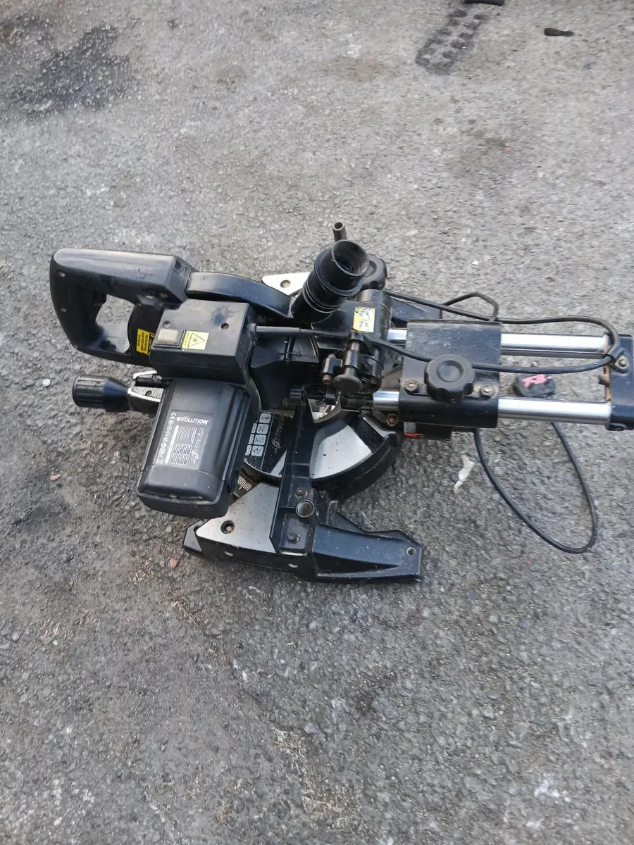Evolution chop saw working perfect priced - Image 4