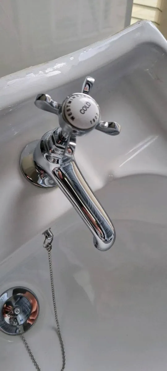 Victorian style wash hand basin - Image 4