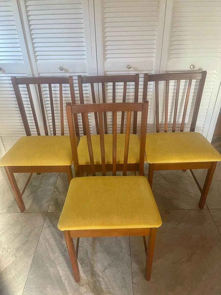 Mid century dining - Image 1