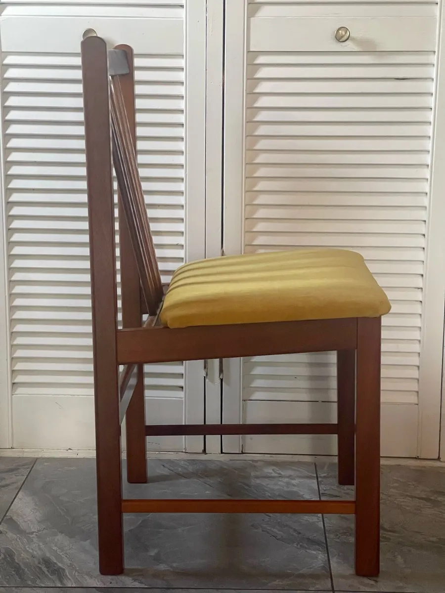 Mid century dining - Image 1