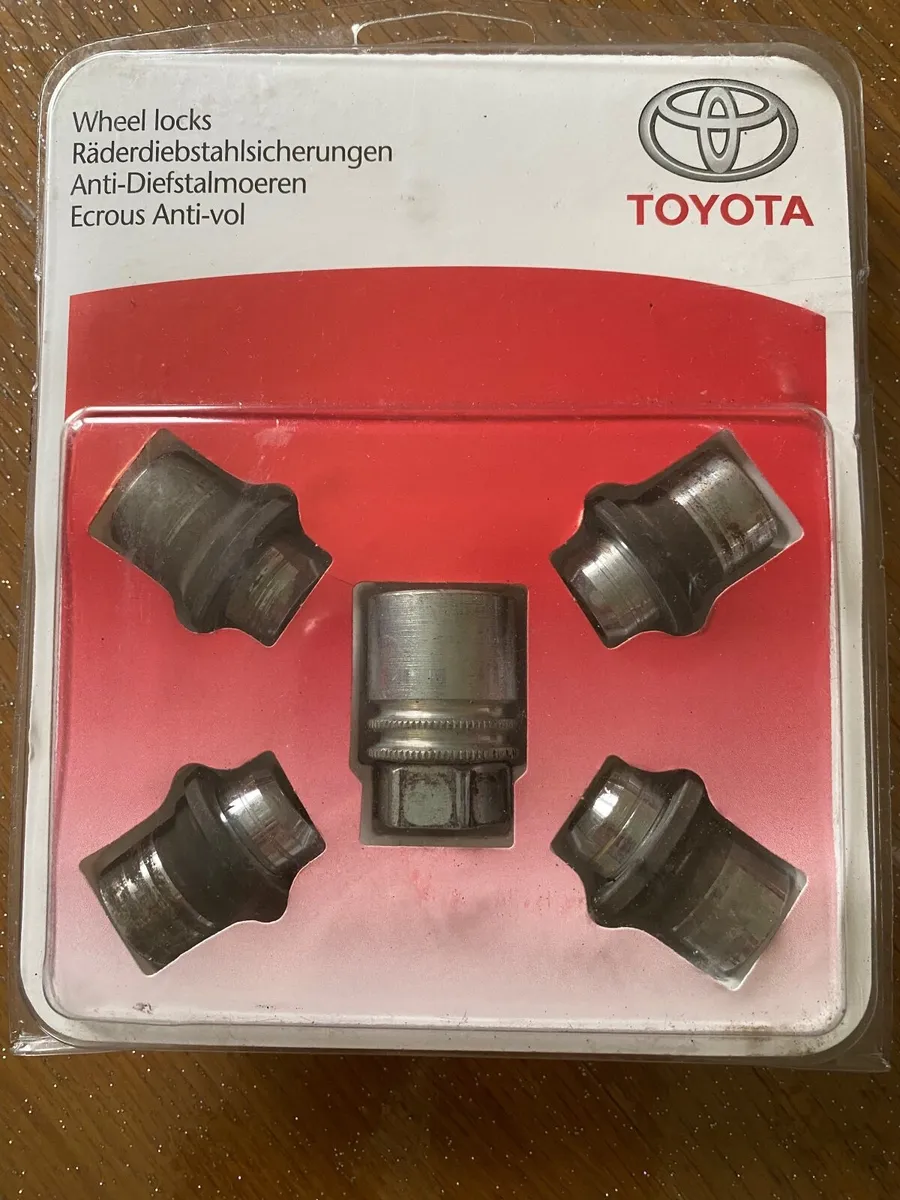 Toyota genuine wheel locks - Image 1