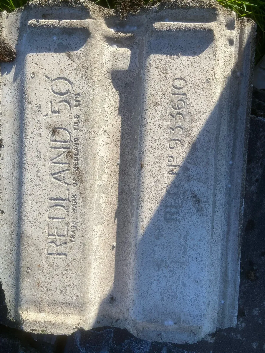 Reclaimed Redland 50 Roof Tiles, Grey, 1200 app - Image 2