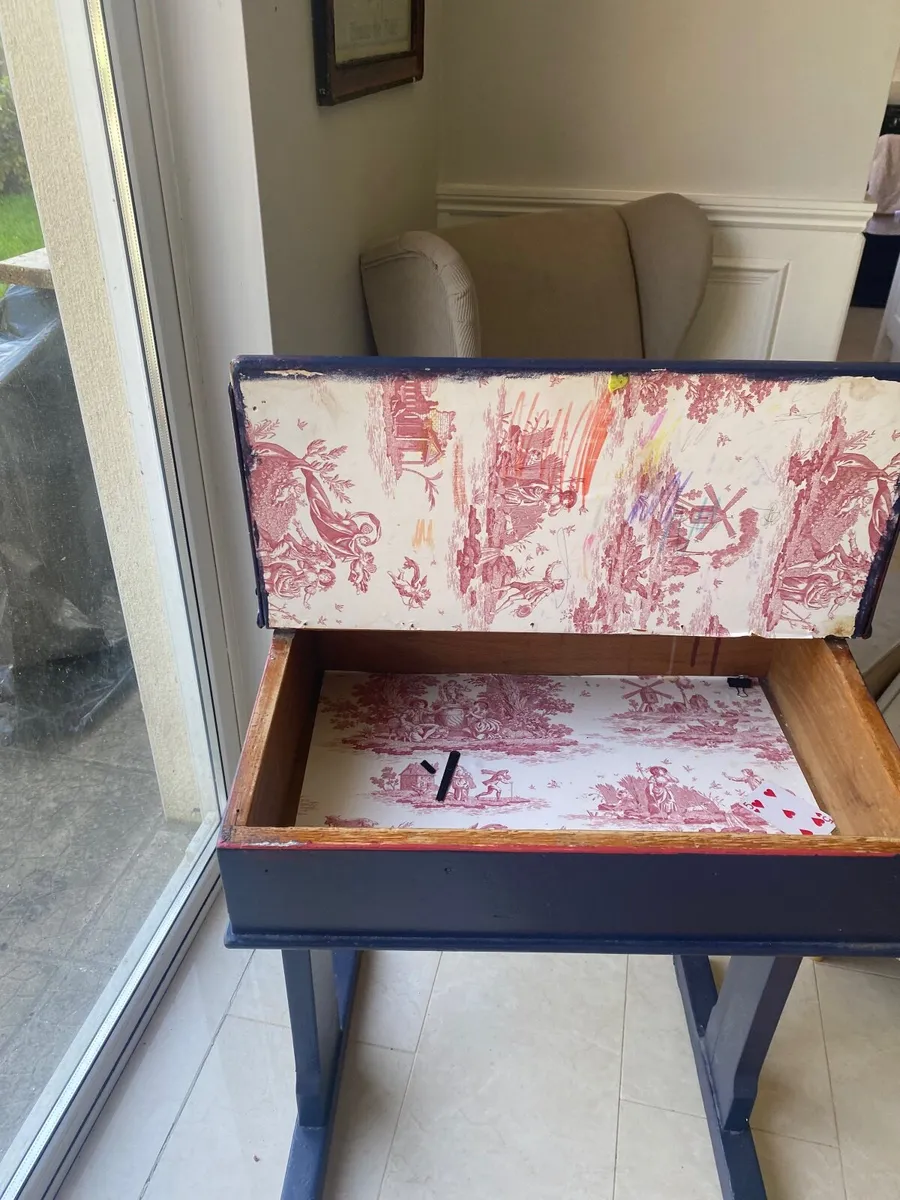 Vintage School desk - Image 4