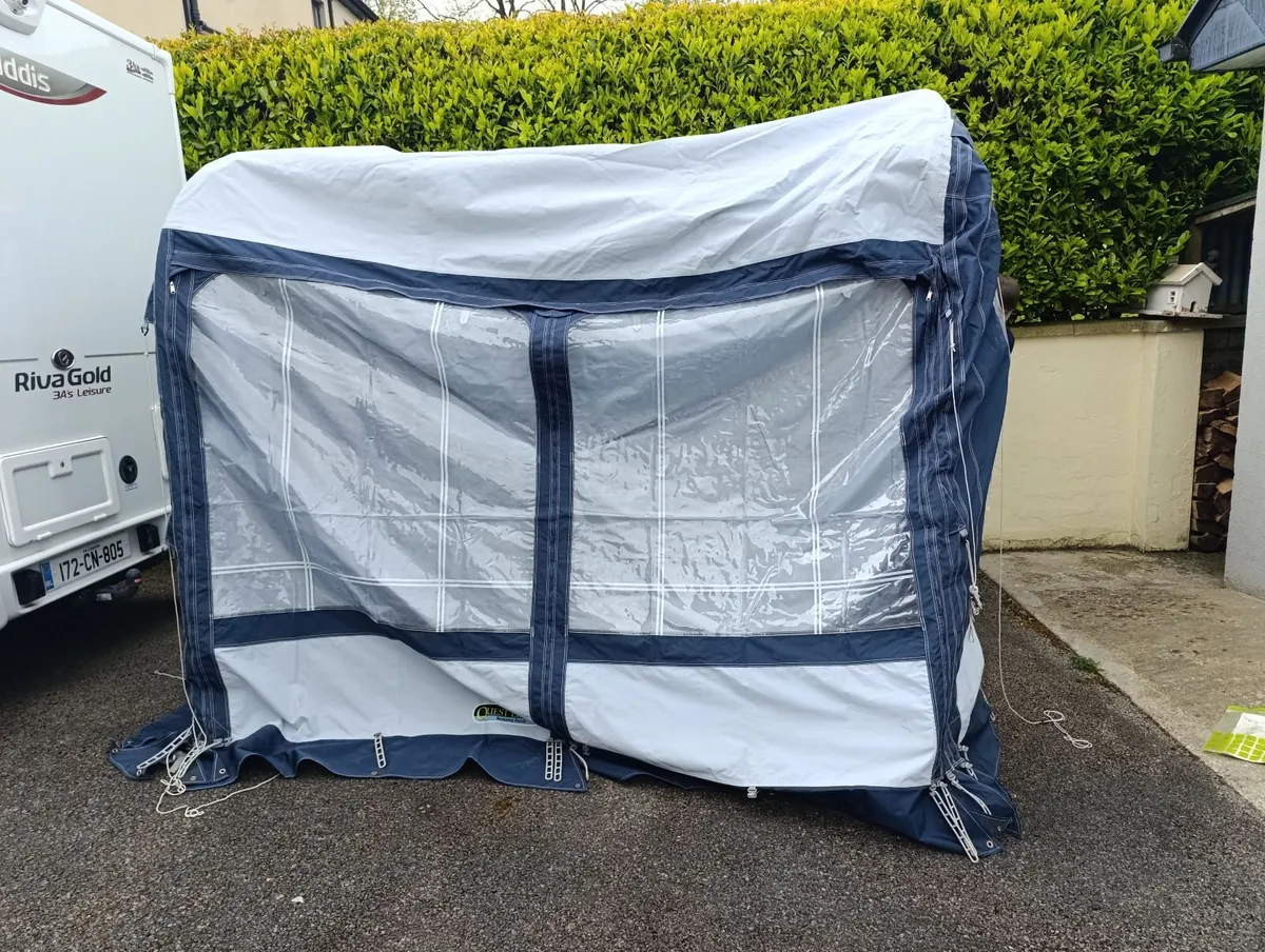 Camper awning - Image 1
