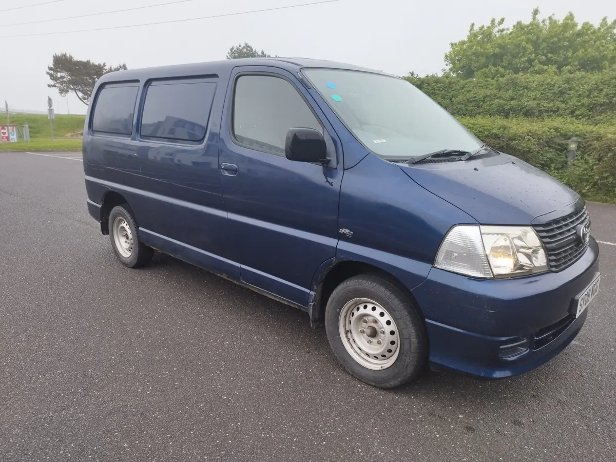 2008 Toyota hiace 2.5 d4d swb - Image 3