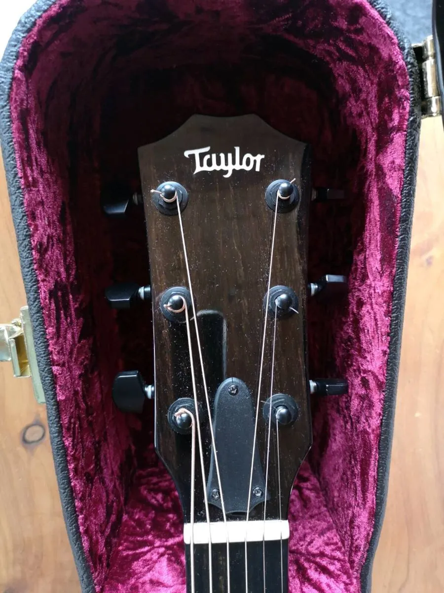 Taylor 214 Deluxe Black - Image 3