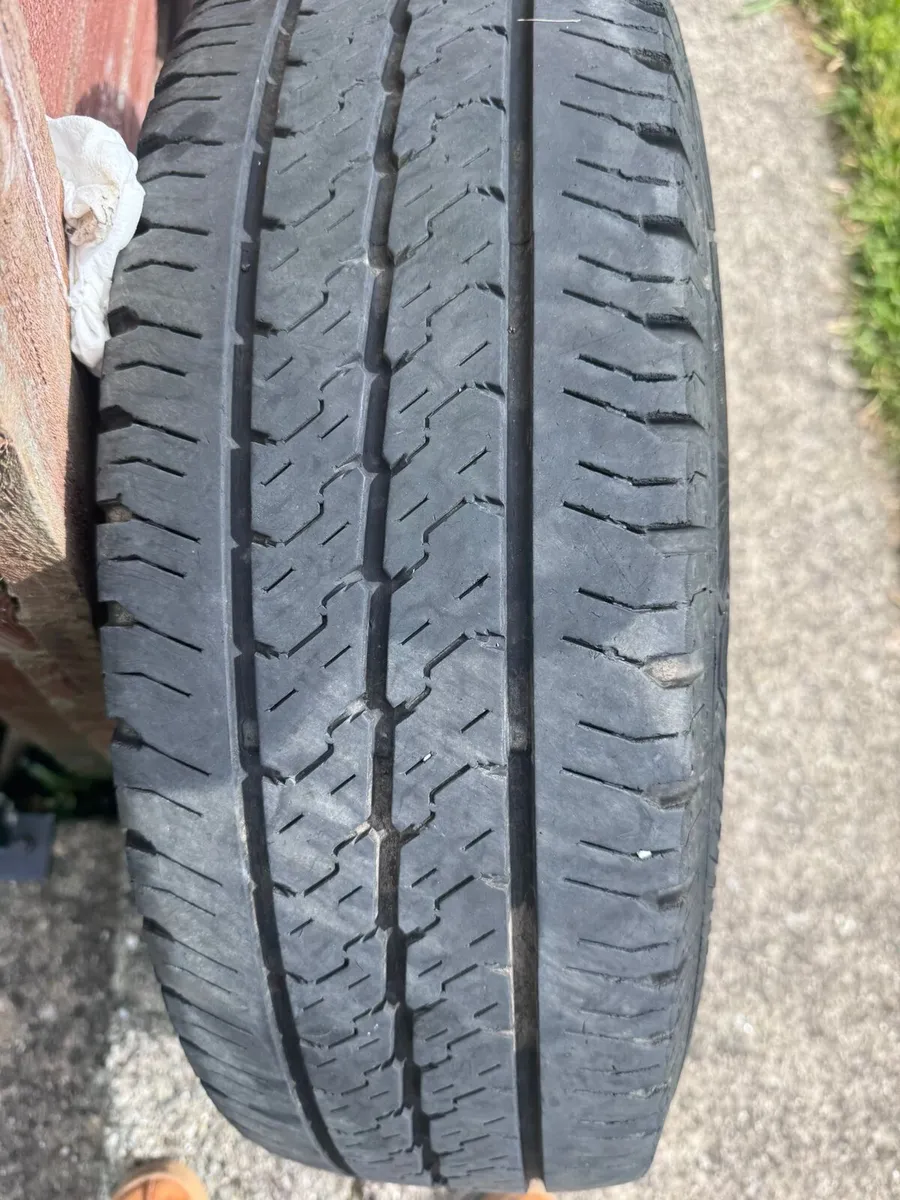 Wv Crafter steel rims, tyres and trims - Image 2
