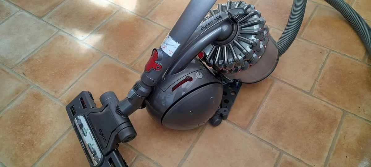 Dyson vacuum/Hoover cleaner - Image 2