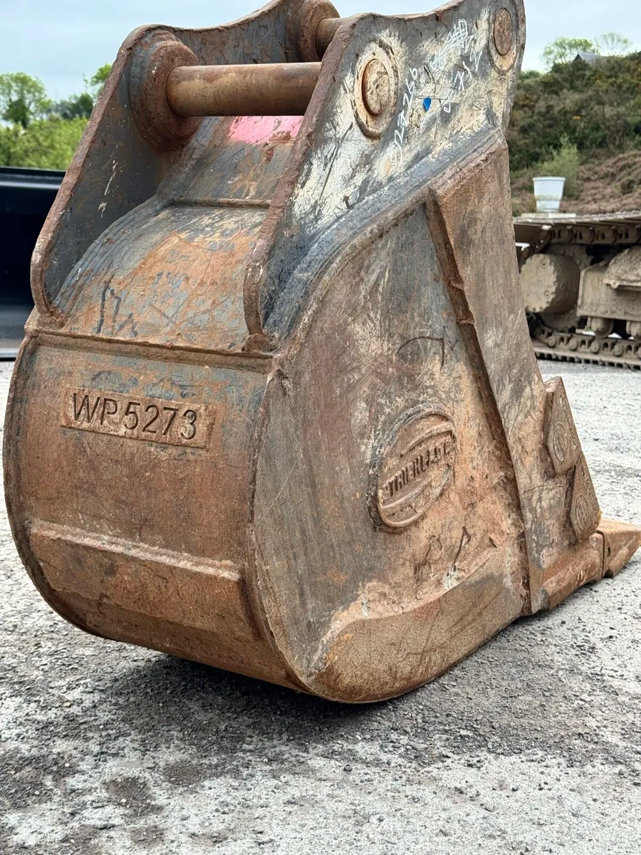 18” Strickland 65mm Bucket - Image 4