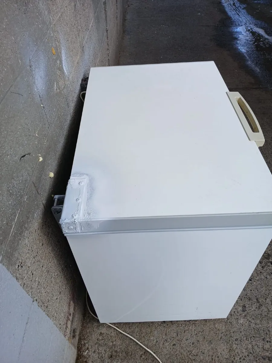 CHEST FREEZER FOR SALE - Image 1