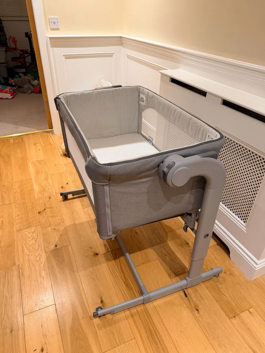 Chicco Next2Me Co-Sleeper - Image 3