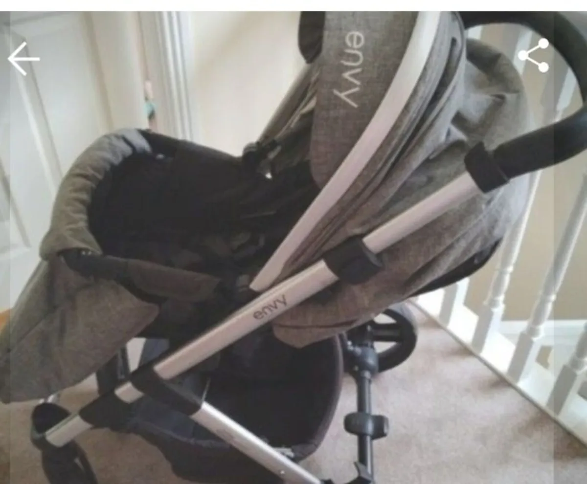 Baby buggy /stroller - Image 1