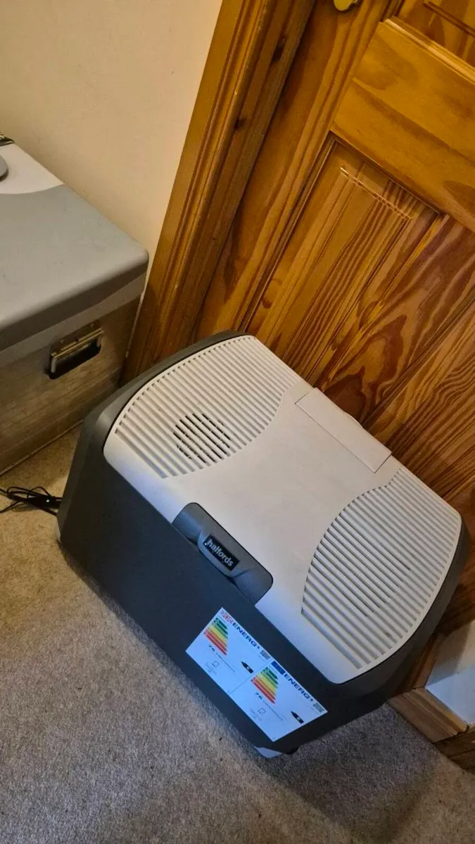12v 230v portable cooler fridge Caravan campervan - Image 2