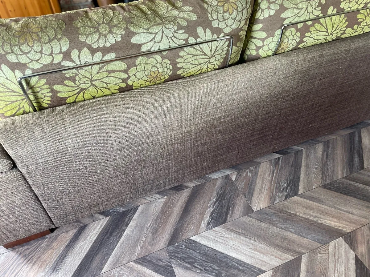 Fama couch - Image 4