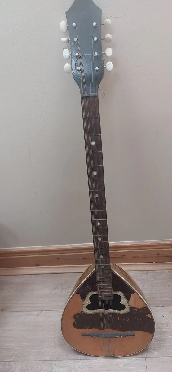 Bouzouki - Image 1