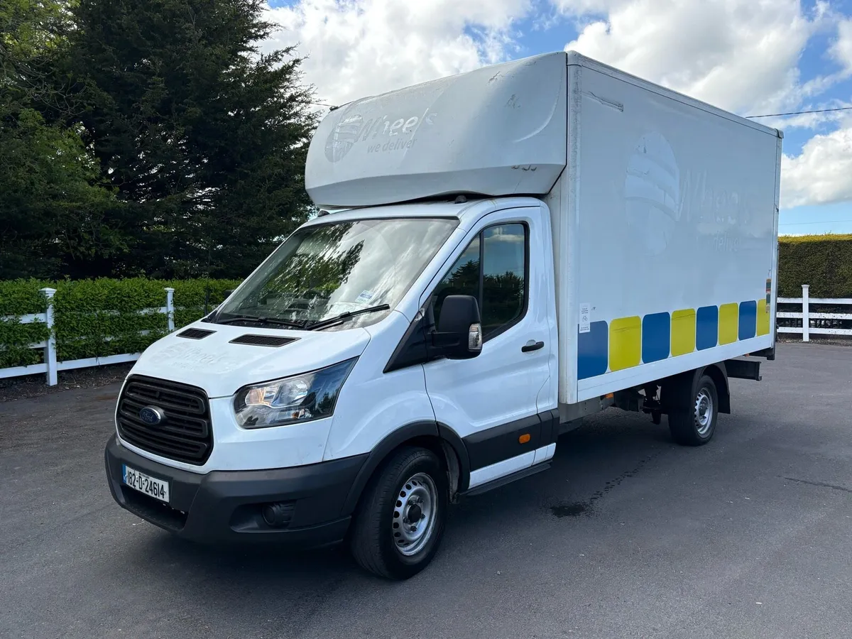 2018 ford Tranist box tail lift tax 10/26 doe5/27 - Image 2