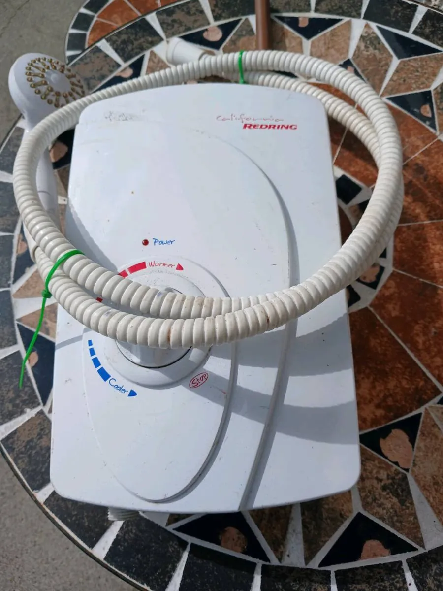 Shower - Image 1