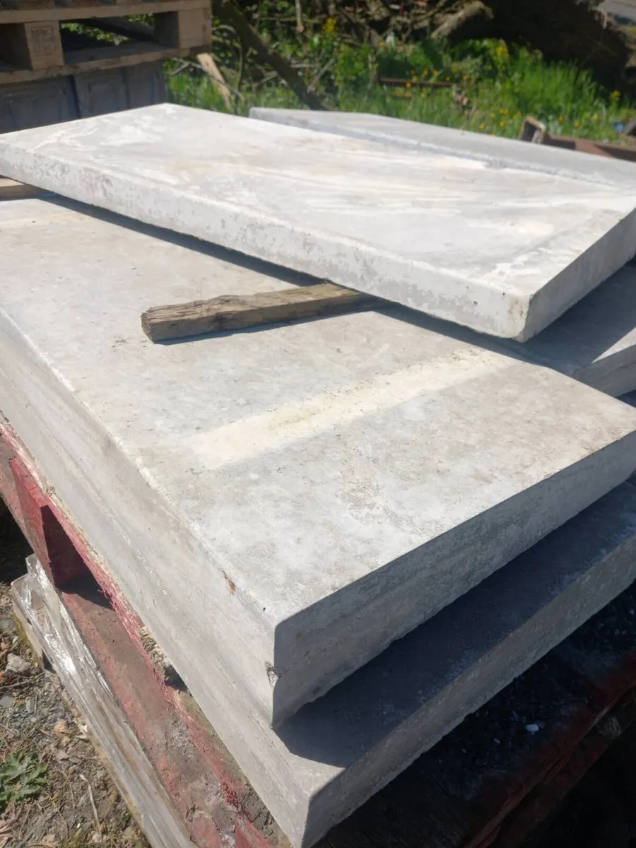 Leftover various concrete produce - Image 3