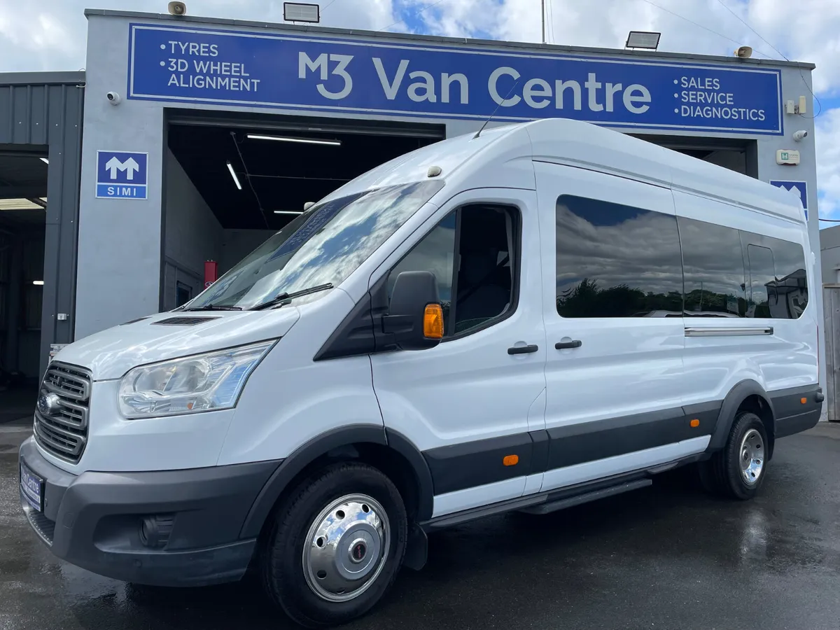 2017 Ford Transit 460 17 Seater Minibus - Image 1