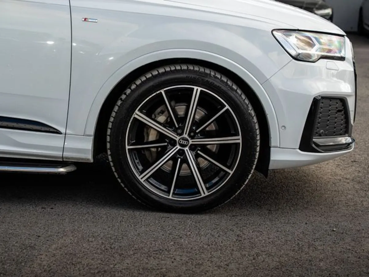 Audi Q7 3.0tdi Black Edition 50 QTR *COMMERCIAL* P - Image 3