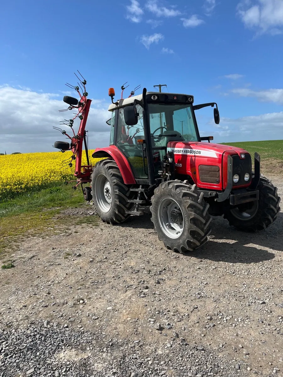 Massey Ferguson tractor - Image 1