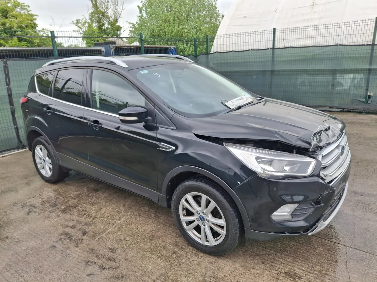2018 Ford Kuga  Zetec  Very Light Damage - Image 1