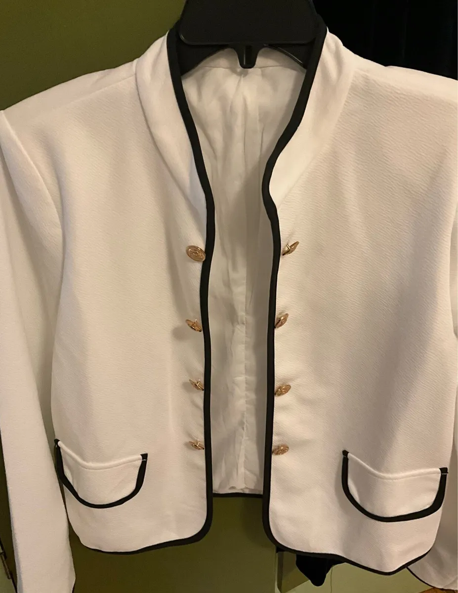 Lady’s White Jacket - Image 2