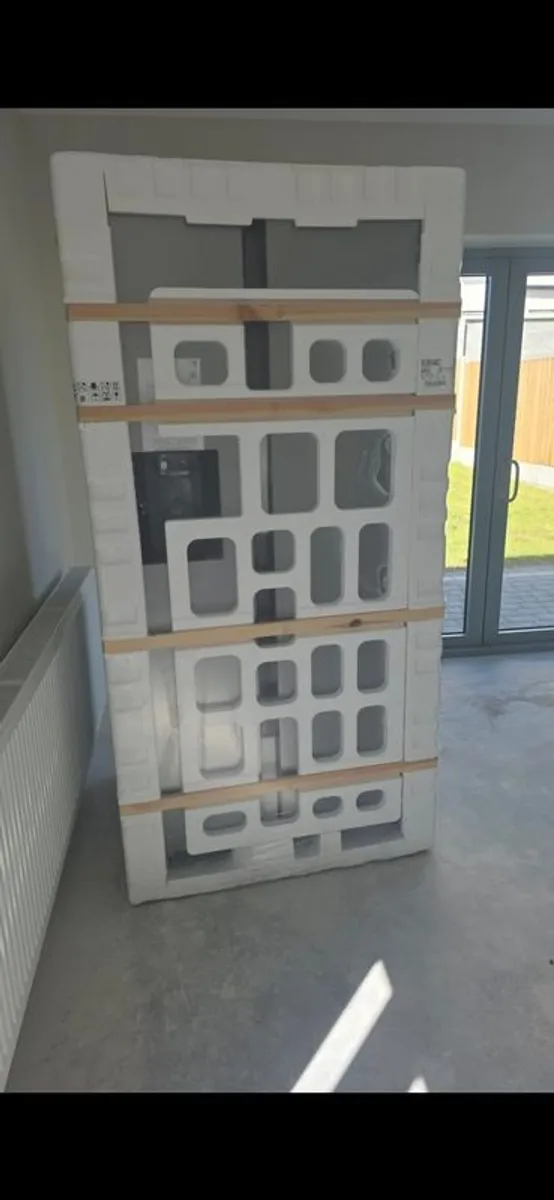 Samsung Bespoke American Fridge Freezer.  Brand New, Unused - Image 1